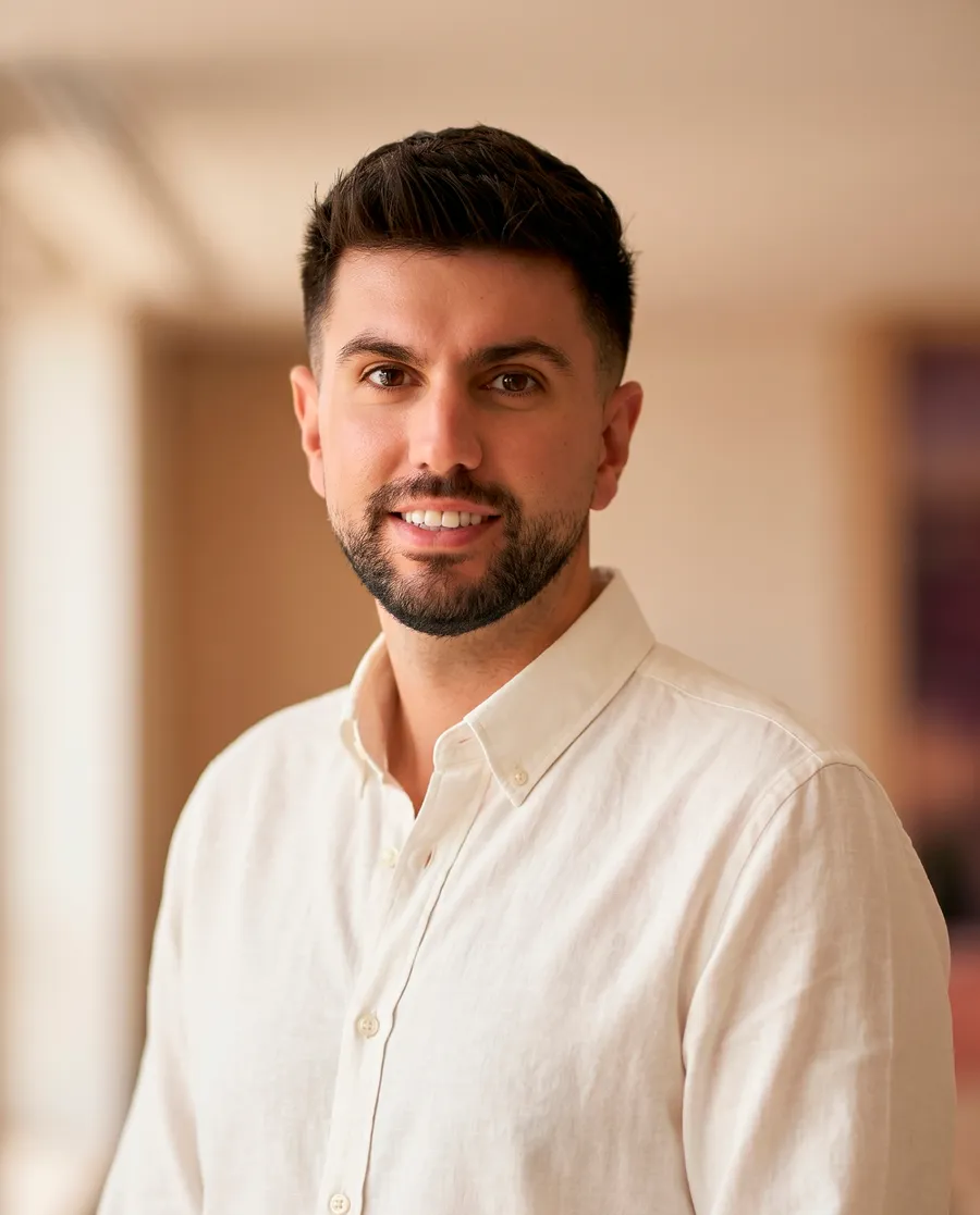 Ángel Aparicio · CEO